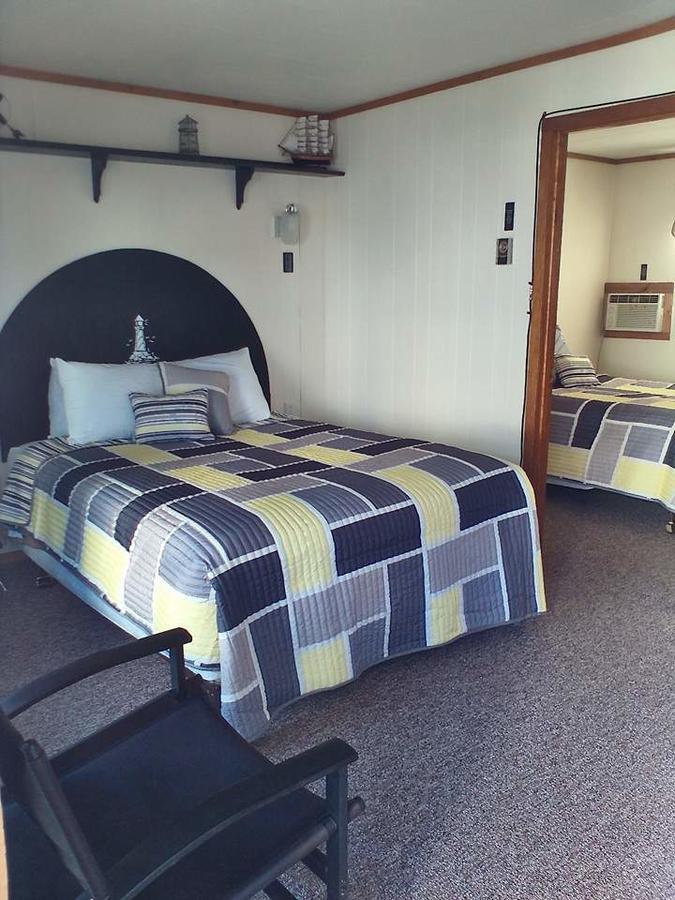 The Monarch Motel Cheboygan Buitenkant foto