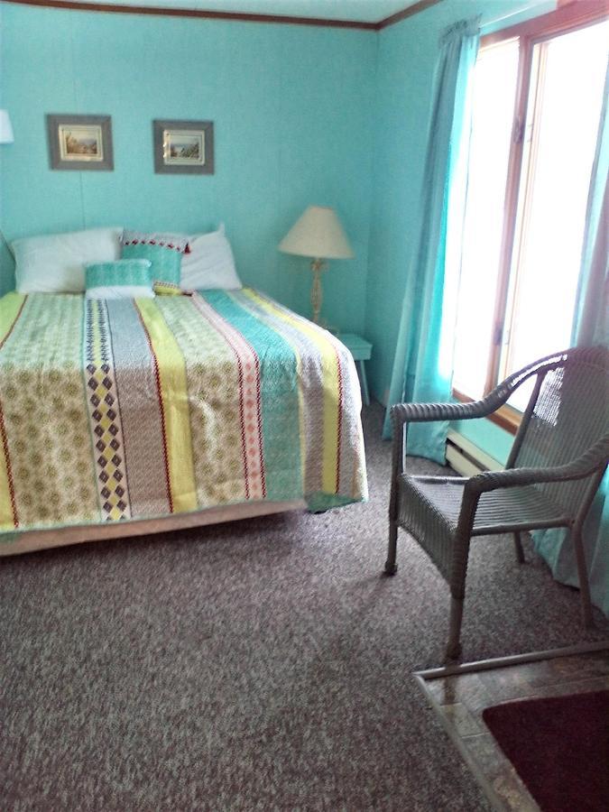 The Monarch Motel Cheboygan Buitenkant foto
