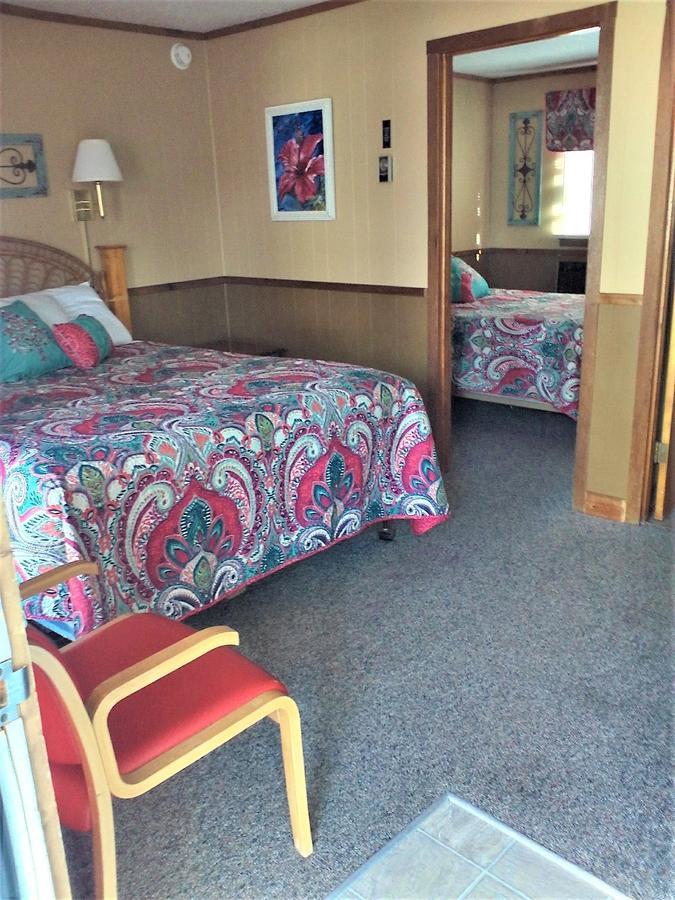 The Monarch Motel Cheboygan Buitenkant foto